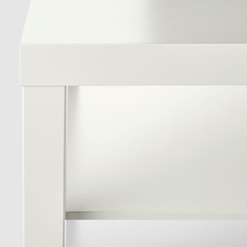 Moderna mesa de centro blanca con un diseño elegante y minimalista y una construcción robusta.