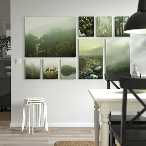 Pantalla de cuadrícula de fotos de la naturaleza en tonos neutros, bosque sereno central, taburete y silla.