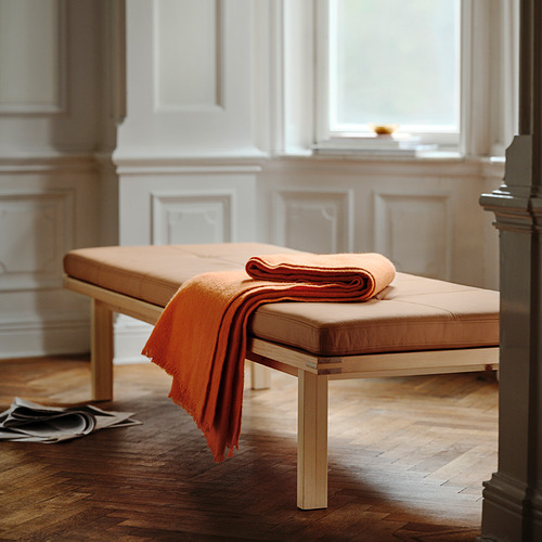 STOCKHOLM 2025, bench with pad. 2 of 8 open dialog