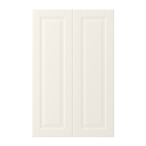 Puerta de armario BODBYN en color blanco roto con paneles biselados, diseño clásico.