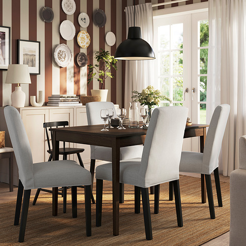 NÄSINGE / BERGMUND, mesa con 4 sillas. 2 de 8 abrir diálogo