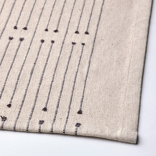 VÅRARV table runner