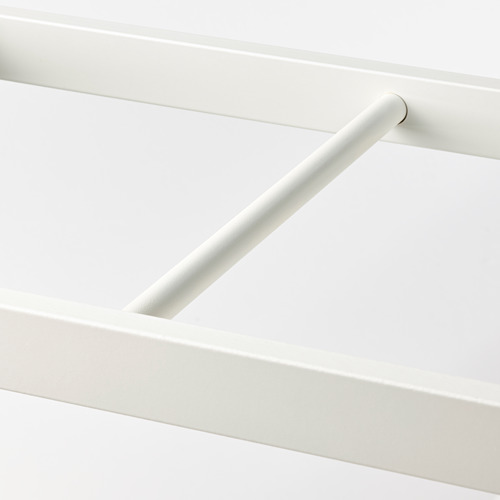Barra de colgar moderna blanca, parte de un robusto sistema de armario, con una elegante varilla de metal unida a una superficie plana.