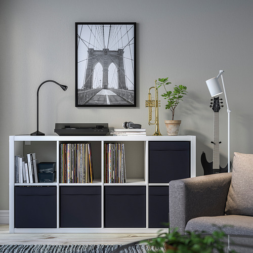 DRÖNA, caja. 4 de 8 abrir diálogo