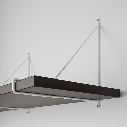 Estantería moderna de pared con dos soportes, con bordes biselados y lisos. Fabricado en tableros de partículas y soportes metálicos.