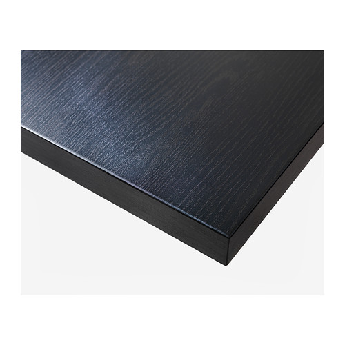 Elegante tablero negro de ikea con bordes lisos y pulidos.