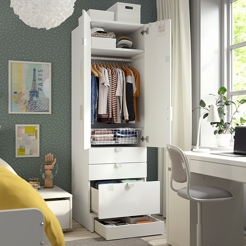 SMÅSTAD / UPPFÖRA, closet. 4 de 8 abrir diálogo