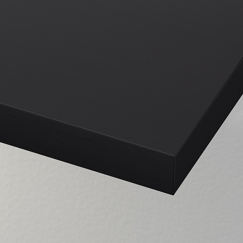 Estante de pared bLACK moderno con diseño elegante, construcción robusta y soportes de suspensión invisibles.