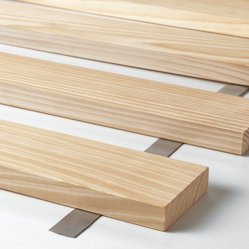 Lamas de madera de alta calidad dispuestas ordenadamente, mostrando artesanía y estructura de soporte.