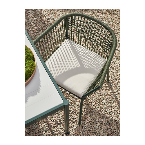 SEGERÖN, mesa y 6 sillas con reposabrazos, exterior. 3 de 6 abrir diálogo