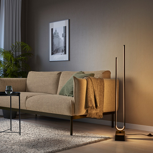 PILSKOTT, lámpara de piso LED. 2 de 6 abrir diálogo