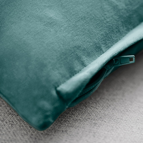 Cojín verde azulado con cremallera lisa, con un suave tejido de terciopelo de algodón de alta calidad.