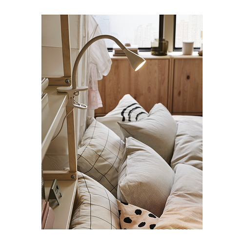 NÄVLINGE, foco con abrazadera, LED integrada 220 lm. 4 de 6 abrir diálogo