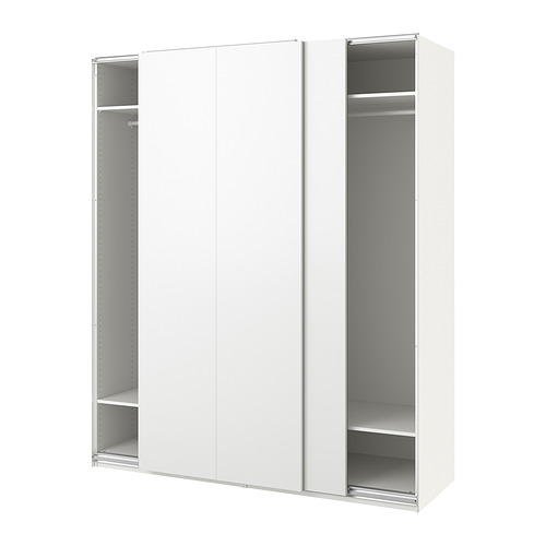 Armario PAX blanco con puertas correderas. Diseño moderno y minimalista. Fabricado en tableros de fibra y tableros de partículas. Incluye estantes y riel.