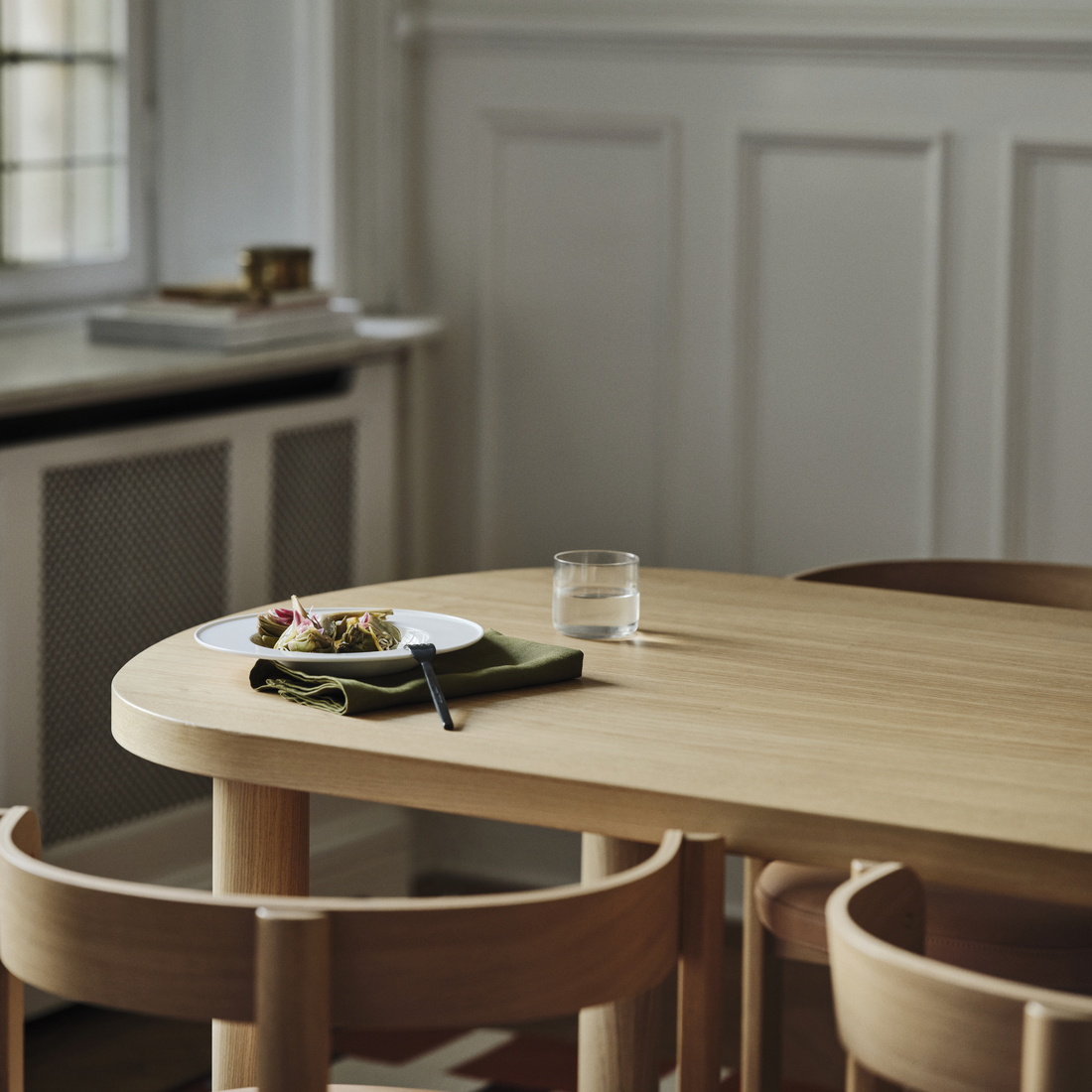 STOCKHOLM 2025, dining table. 5 of 8 open dialog