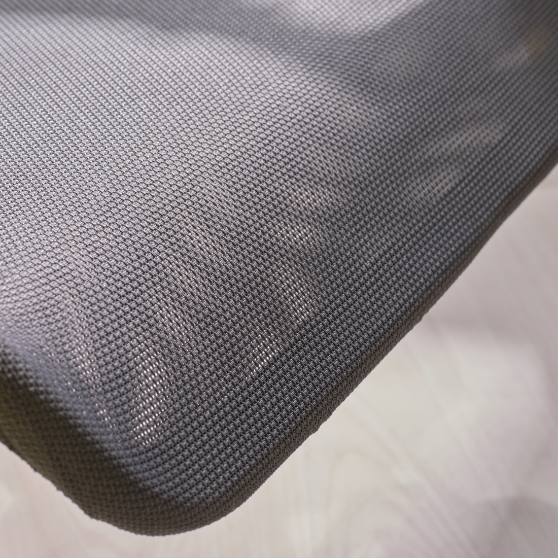 BRÄNNBOLL, gaming easy chair. 7 of 8 open dialog