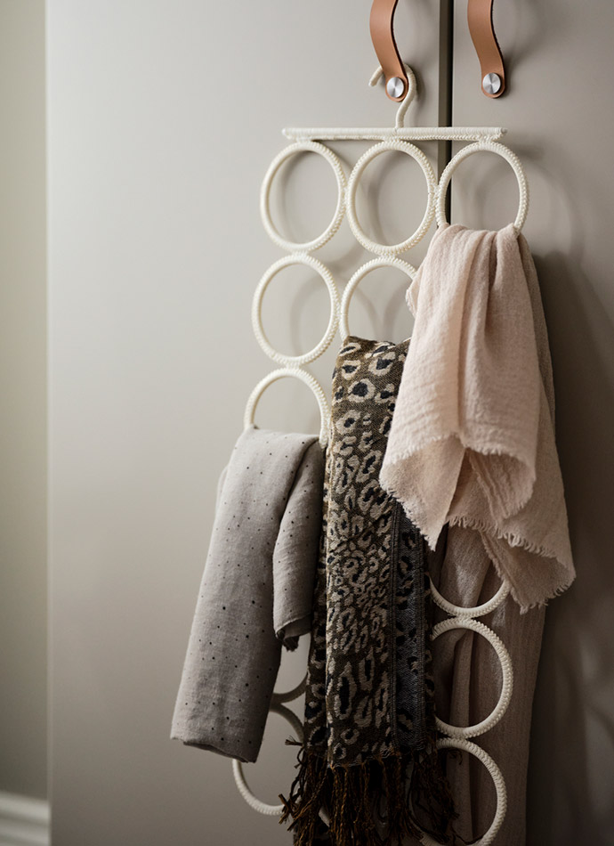 KOMPLEMENT Multi-use hanger