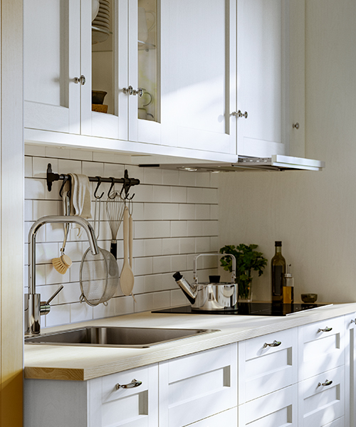 Kitchen with ENKÖPING cabinet fronts, PINNARP countertop, MATTRADITION convection oven, and ENERYDA handles.