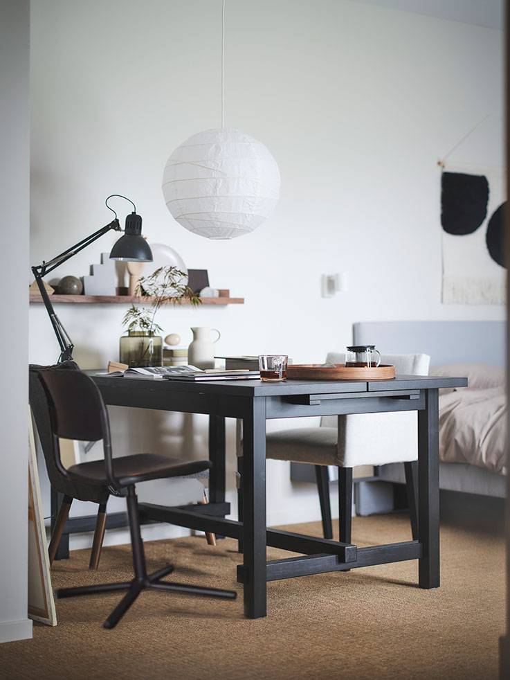 Extendable table