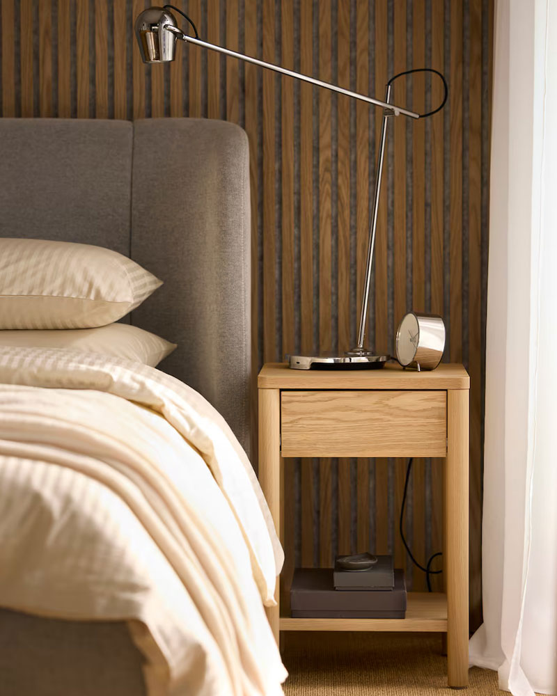 Calm bedroom with TUFJORD upholstered bed, NATTJASMIN bedding, TONSTAD nightstand and DYTÅG sheer curtains.