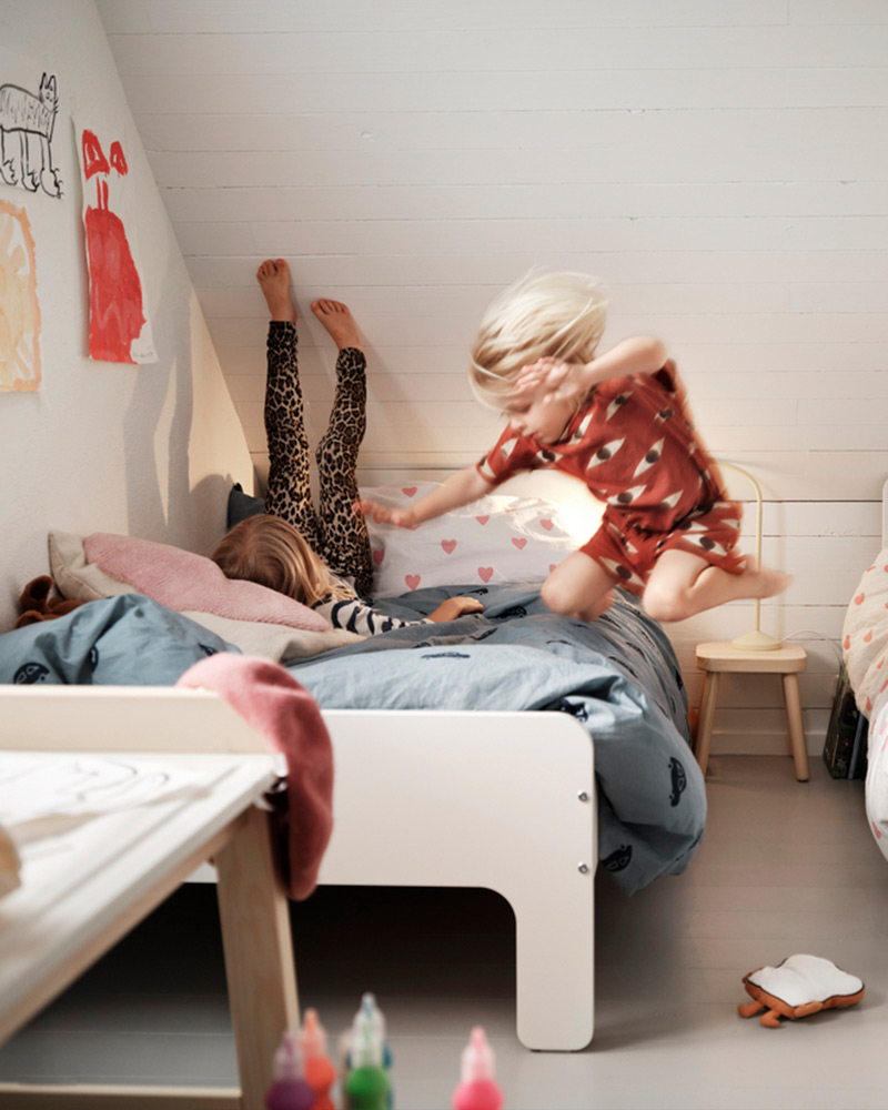 Extendable bed for childrens