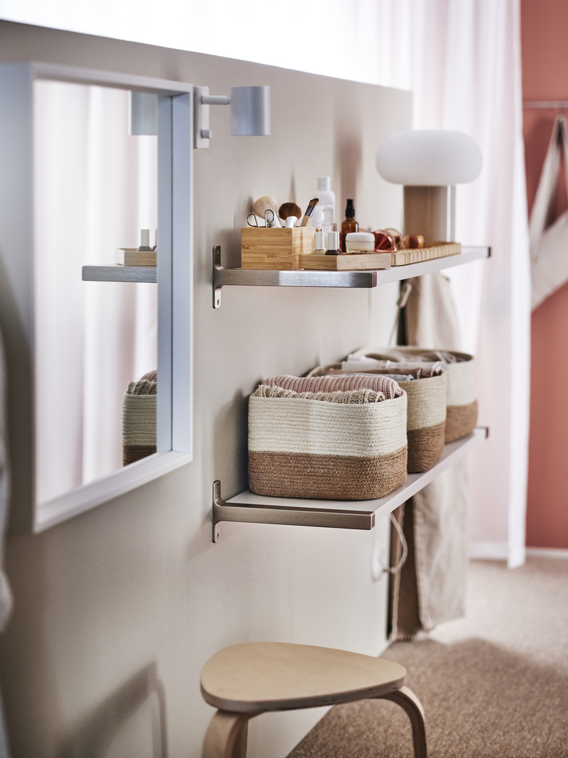 Pieces bathroom set
