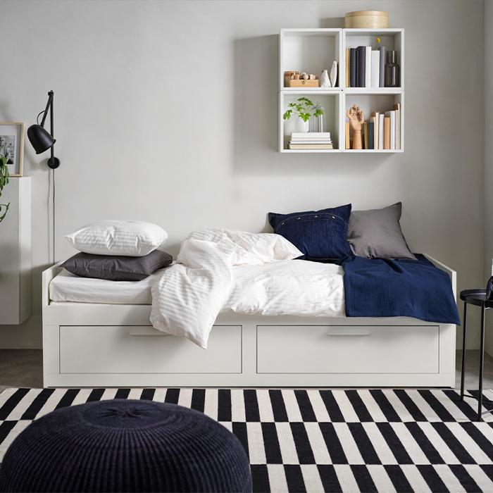 Daybed with 2 drawers, mattresses twin, duved cover for single bed and pillowcase