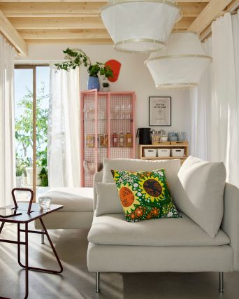 Cozy office lounge with SÖDERHAMN sofa, IKEA PS 2026 side table, MÄSTERROT curtains and IKEA PS 2026 cabinet.