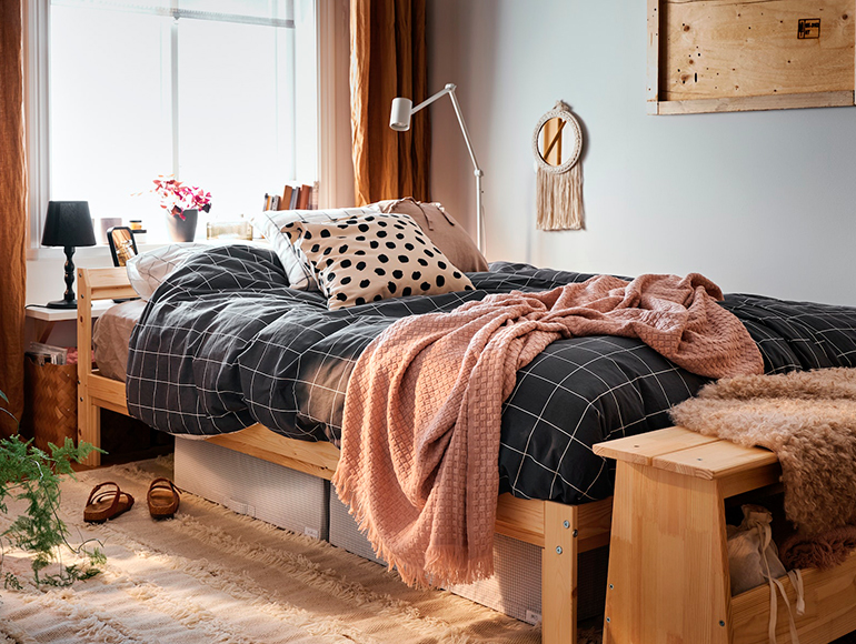 Smart bedroom storage hacks in unused spaces