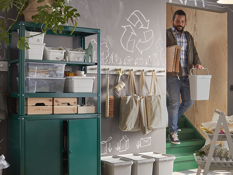 How to organize recycling at home