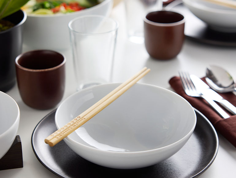 Cómo poner la mesa con la vajilla IKEA 365+